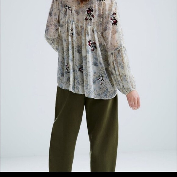 Zara Basic Cream Sheer Floral Blouse - Picture 2 of 7